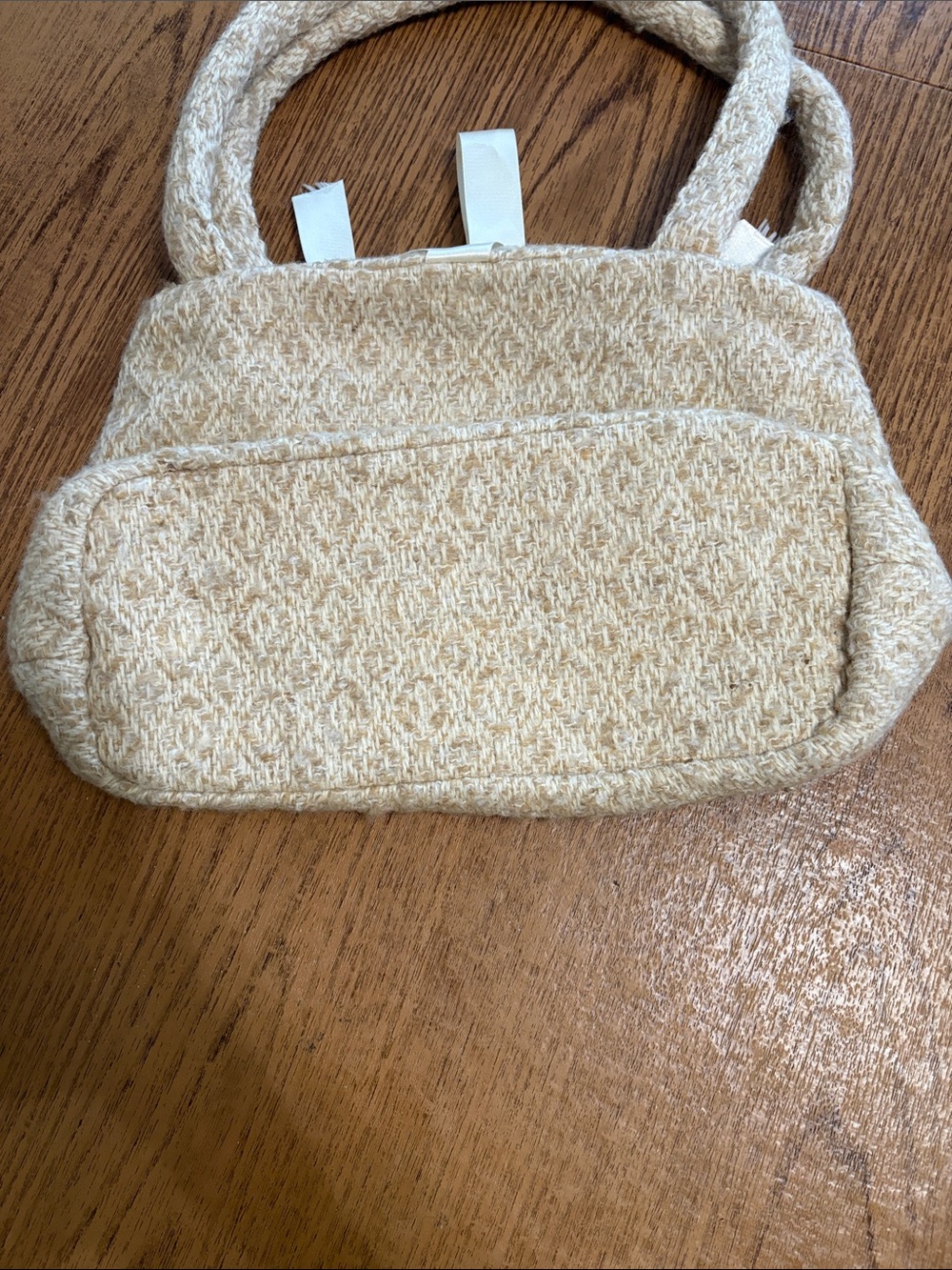 Boyne Valley Weavers Cream Women's Shoulder Bag with Bow Accent - Picture 2 of 4